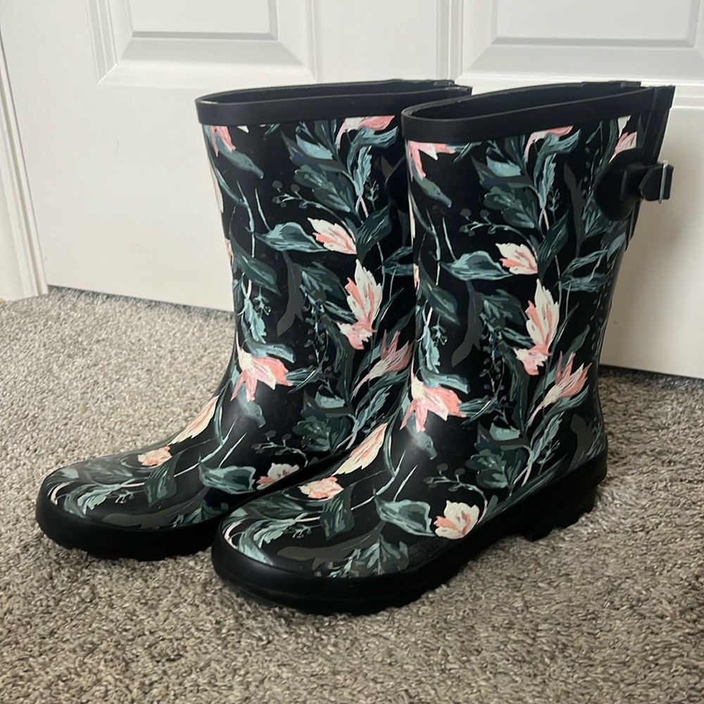 Rain boots